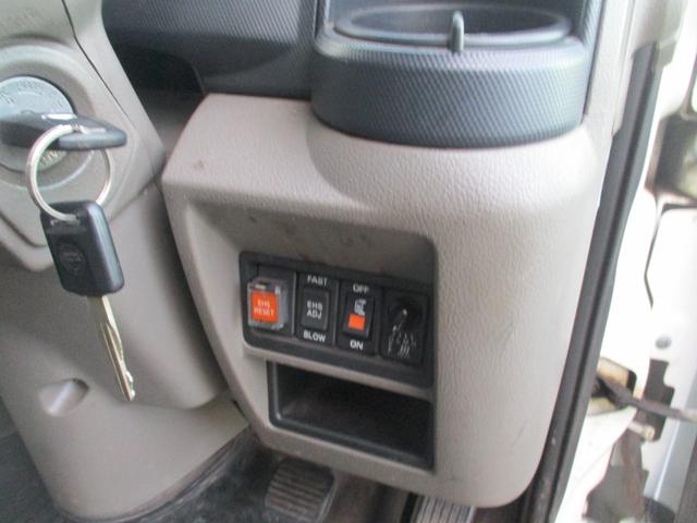 アトラストラック 　４ＷＤ　ＭＴ　シングルキャブ・１．５ｔ系／フルスーパーロー・木製／扁平Ｓ（12枚目）