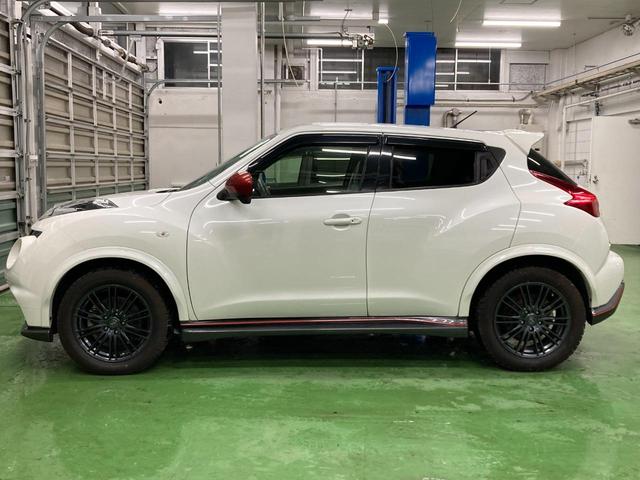 ニスモ 4WD 禁煙車 純正メモリナビ バックカメラ フルセグTV 17インチAW HIDヘッドライト ETC パートタイム4WD 純正フロアマット プッシュスタート 電動格納ミラー(9枚目)