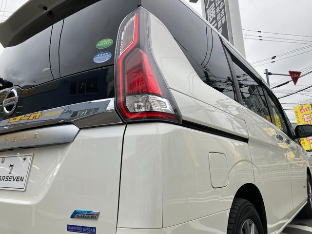 X 4WD 夏冬タイヤ 禁煙車 純正メモリナビ Bluetooth バックカメラ ドラレコ 15インチAW 両側電動スライドドア ETC プッシュスタートクルコン エコモード 8人乗り(9枚目)