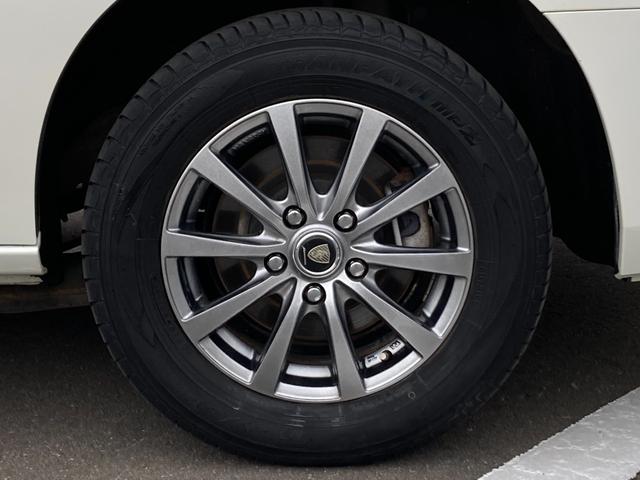 X 4WD 夏冬タイヤ 禁煙車 純正メモリナビ Bluetooth バックカメラ ドラレコ 15インチAW 両側電動スライドドア ETC プッシュスタートクルコン エコモード 8人乗り(12枚目)