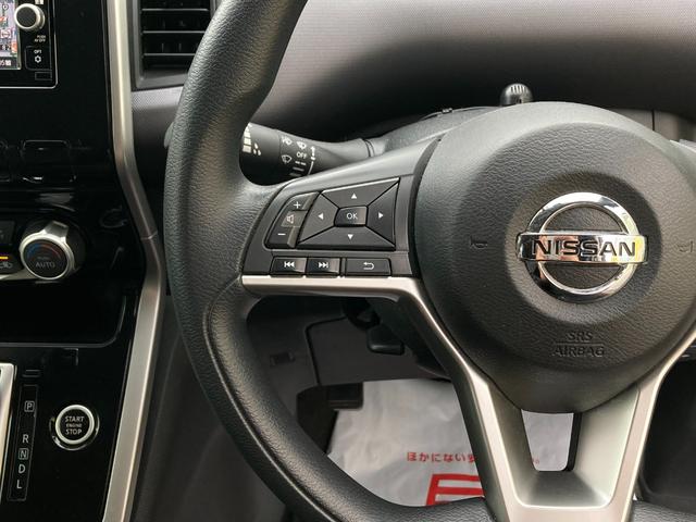 X 4WD 夏冬タイヤ 禁煙車 純正メモリナビ Bluetooth バックカメラ ドラレコ 15インチAW 両側電動スライドドア ETC プッシュスタートクルコン エコモード 8人乗り(18枚目)