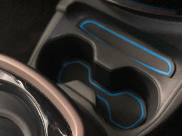 ノート ｅ－パワー　メダリスト　ＦＯＵＲ　４ＷＤ　全方位カメラ　ＥＴＣ　禁煙車　寒冷地仕様　ＳＤフルセグナビ　Ｂｌｕｅｔｏｏｔｈ対応オーディオ　電動格納ミラー　ＬＥＤヘッドライト　クルーズコントロール　スマートキー　横滑り防止機能（29枚目）