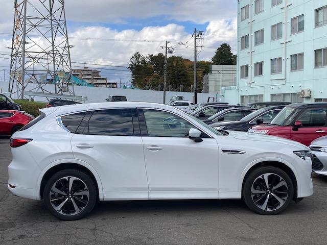 ＣＸ－６０ ＸＤ－ハイブリッド　エクスクルーシブモダン　４ＷＤ　純正ナビ　フルセグ　Ｂｌｕｅｔｏｏｔｈ　アラウンドビューモニター　置くだけ充電　シートヒーター　シートベンチレーター　ステアリングヒーター　ＬＥＤヘッドライト　ＥＴＣ（7枚目）