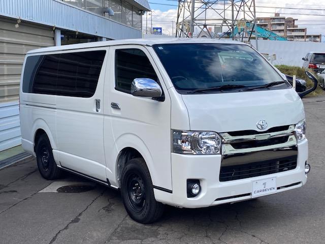 ハイエースバン スーパーＧＬ　ダークプライムＩＩ　４ＷＤ　純正ナビ　フルセグ　Ｂｌｕｅｔｏｏｔｈ　バックカメラ　トヨタセーフティセンス　ＡＣ１００Ｖ　ＬＥＤヘッドライト（3枚目）