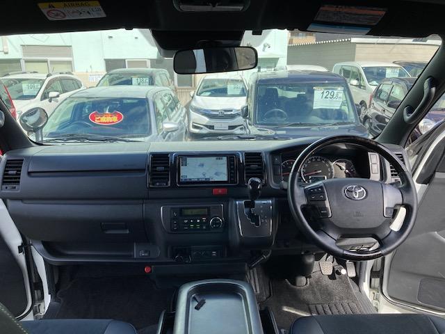 ハイエースバン スーパーＧＬ　ダークプライムＩＩ　４ＷＤ　純正ナビ　フルセグ　Ｂｌｕｅｔｏｏｔｈ　バックカメラ　トヨタセーフティセンス　ＡＣ１００Ｖ　ＬＥＤヘッドライト（18枚目）