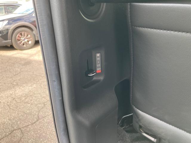 ハイエースバン スーパーＧＬ　ダークプライムＩＩ　４ＷＤ　純正ナビ　フルセグ　Ｂｌｕｅｔｏｏｔｈ　バックカメラ　トヨタセーフティセンス　ＡＣ１００Ｖ　ＬＥＤヘッドライト（20枚目）