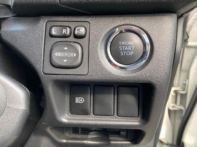 ハイエースバン スーパーＧＬ　ダークプライムＩＩ　４ＷＤ　純正ナビ　フルセグ　Ｂｌｕｅｔｏｏｔｈ　バックカメラ　トヨタセーフティセンス　ＡＣ１００Ｖ　ＬＥＤヘッドライト（28枚目）