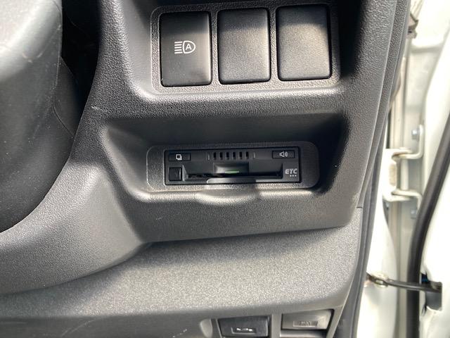 ハイエースバン スーパーＧＬ　ダークプライムＩＩ　４ＷＤ　純正ナビ　フルセグ　Ｂｌｕｅｔｏｏｔｈ　バックカメラ　トヨタセーフティセンス　ＡＣ１００Ｖ　ＬＥＤヘッドライト（29枚目）