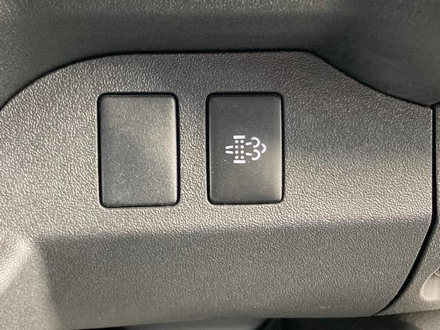 ハイエースバン スーパーＧＬ　ダークプライムＩＩ　４ＷＤ　純正ナビ　フルセグ　Ｂｌｕｅｔｏｏｔｈ　バックカメラ　トヨタセーフティセンス　ＡＣ１００Ｖ　ＬＥＤヘッドライト（35枚目）