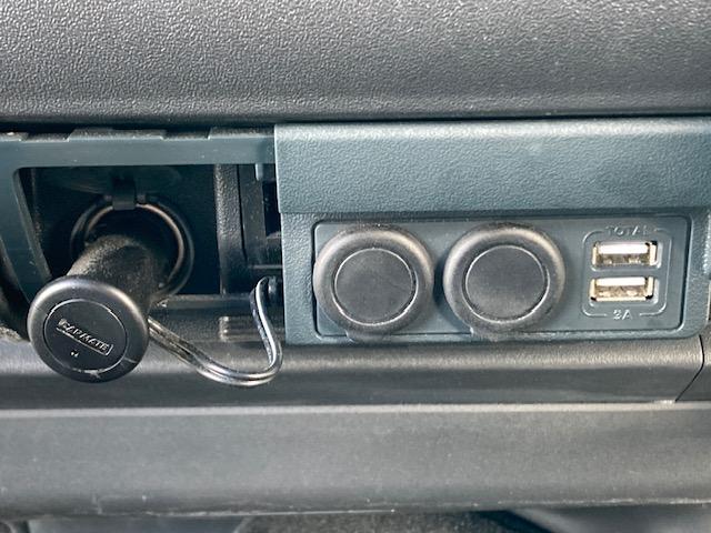 ハイエースバン スーパーＧＬ　ダークプライムＩＩ　４ＷＤ　純正ナビ　フルセグ　Ｂｌｕｅｔｏｏｔｈ　バックカメラ　トヨタセーフティセンス　ＡＣ１００Ｖ　ＬＥＤヘッドライト（37枚目）