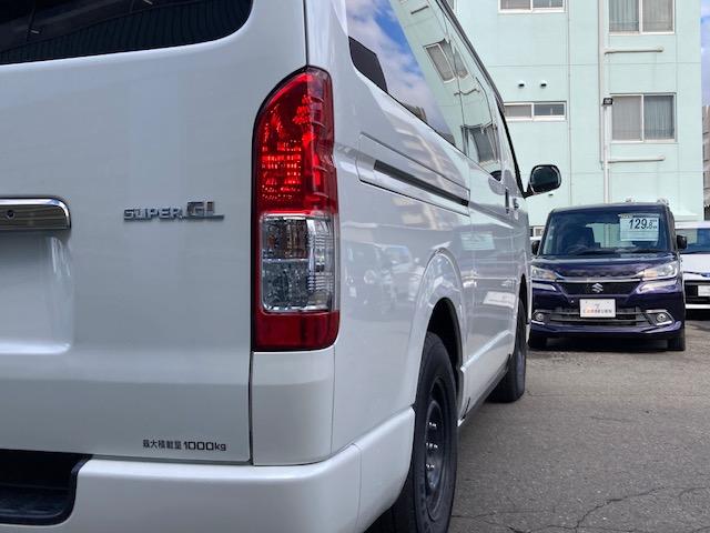 ハイエースバン スーパーＧＬ　ダークプライムＩＩ　４ＷＤ　純正ナビ　フルセグ　Ｂｌｕｅｔｏｏｔｈ　バックカメラ　トヨタセーフティセンス　ＡＣ１００Ｖ　ＬＥＤヘッドライト（41枚目）