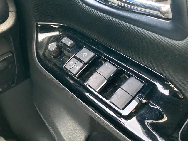 ヴォクシー ZS 煌II 4WD 後期モデル 寒冷地仕様 純正SDナビ バックカメラ 両側パワースライドドア LEDヘッドライト クルーズコントロール フロントフォグランプ Bluetooth ETC 横滑り防止機能(26枚目)