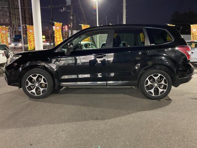 フォレスター ２．０ＸＴ　アイサイト　４ＷＤ　アイサイト　寒冷地仕様　純正ＳＤナビ　Ｂｌｕｅｔｏｏｔｈ　フルセグ　バックカメラ　パワーシート　シートヒーター　クルーズコントロール　ＬＥＤヘッドライト　電動格納ミラー　純正ＡＷ　禁煙車（10枚目）