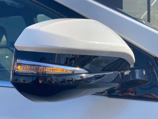 ハリアー エレガンス　ＧＲスポーツ　４ＷＤ☆寒冷地仕様☆サンルーフ☆純正ナビ☆バックカメラ☆禁煙車☆トヨタセーフティセンス☆フルセグ☆クルーズコントロール☆ＥＴＣ☆本州仕入☆ＬＥＤヘッドライト＆フォグランプ☆シーケンシャルターンランプ☆（17枚目）