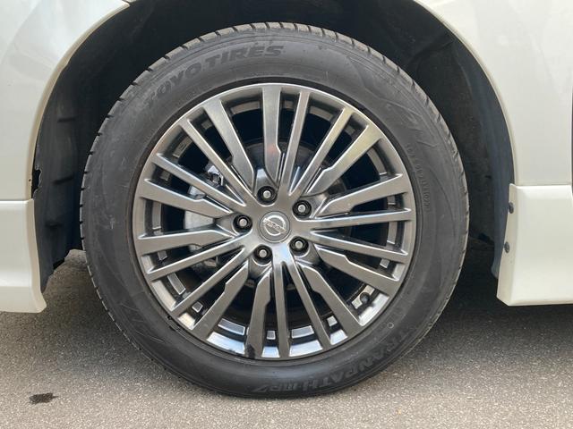 エルグランド ２５０ハイウェイスターＳホワイトレザーアーバンクロム　寒冷地仕様　純正９型ナビ　夏冬タイヤ　ドラレコ　純正エンスタ　ＥＴＣ　シートヒーター　オットマンシート　パワーシート　電動リアゲート　両側パワスラ　クルコン　バックカメラ　スマートキー　フォグランプ（10枚目）