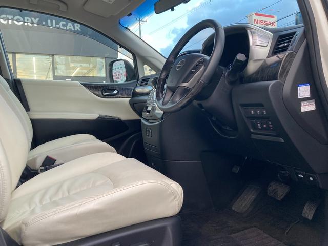 エルグランド ２５０ハイウェイスターＳホワイトレザーアーバンクロム　寒冷地仕様　純正９型ナビ　夏冬タイヤ　ドラレコ　純正エンスタ　ＥＴＣ　シートヒーター　オットマンシート　パワーシート　電動リアゲート　両側パワスラ　クルコン　バックカメラ　スマートキー　フォグランプ（14枚目）