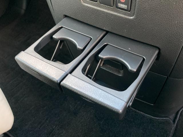 エルグランド ２５０ハイウェイスターＳホワイトレザーアーバンクロム　寒冷地仕様　純正９型ナビ　夏冬タイヤ　ドラレコ　純正エンスタ　ＥＴＣ　シートヒーター　オットマンシート　パワーシート　電動リアゲート　両側パワスラ　クルコン　バックカメラ　スマートキー　フォグランプ（28枚目）