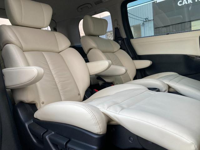 エルグランド ２５０ハイウェイスターＳホワイトレザーアーバンクロム　寒冷地仕様　純正９型ナビ　夏冬タイヤ　ドラレコ　純正エンスタ　ＥＴＣ　シートヒーター　オットマンシート　パワーシート　電動リアゲート　両側パワスラ　クルコン　バックカメラ　スマートキー　フォグランプ（35枚目）