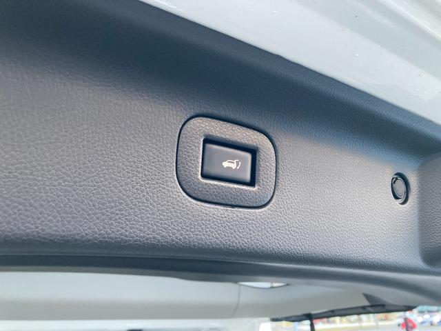 エルグランド ２５０ハイウェイスターＳホワイトレザーアーバンクロム　寒冷地仕様　純正９型ナビ　夏冬タイヤ　ドラレコ　純正エンスタ　ＥＴＣ　シートヒーター　オットマンシート　パワーシート　電動リアゲート　両側パワスラ　クルコン　バックカメラ　スマートキー　フォグランプ（48枚目）