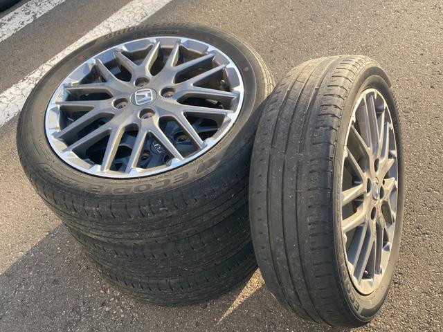 Ｎ－ＯＮＥ プレミアム　ツアラー　４ＷＤ　ワンオーナー　純正８型ナビ　エンスタ　夏冬タイヤ付き　純正ドラレコ　バックカメラ　禁煙車　ＥＴＣ　ＬＥＤライト　シートヒーター　ミラーヒーター　Ｂｌｕｅｔｏｏｔｈ　ＣＤ　ＤＶＤ再生可（56枚目）