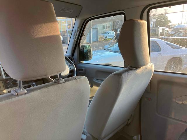 エブリイ ＰＡ　４ＷＤ　両側スライドドア　ＭＴ　衝突安全ボディ　エアコン　パワーステアリング　運転席エアバッグ　助手席エアバッグ（29枚目）