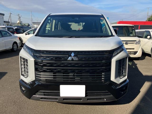 デリカD:5 シャモニー 4WD 全周囲カメラ バックカメラ シートヒーター スマートキー フルフラット クルーズコントロール 純正ナビ TV ダブルエアコン 100V電源(2枚目)