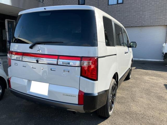 デリカD:5 シャモニー 4WD 全周囲カメラ バックカメラ シートヒーター スマートキー フルフラット クルーズコントロール 純正ナビ TV ダブルエアコン 100V電源(5枚目)