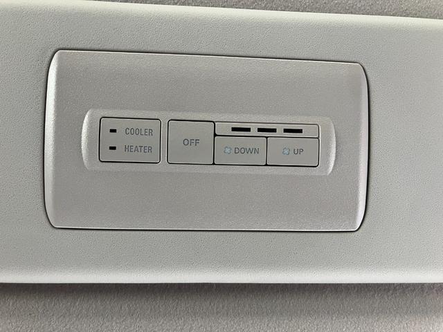 デリカD:5 シャモニー 4WD 全周囲カメラ バックカメラ シートヒーター スマートキー フルフラット クルーズコントロール 純正ナビ TV ダブルエアコン 100V電源(38枚目)