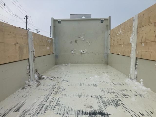 プロフィア ベースグレード（9枚目）