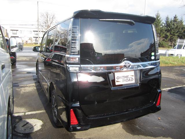 ZS 煌II 4WD 寒冷地仕様 純正SDナビ 両側パワースライドドア スマートキー LEDヘッド 7人乗り(9枚目)
