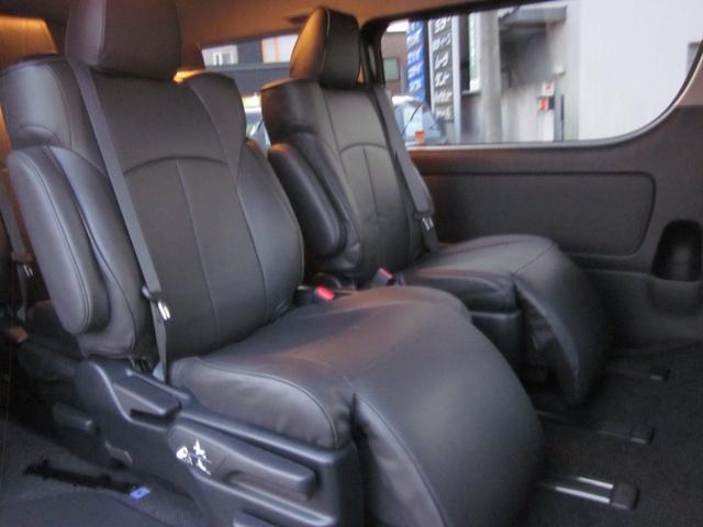ハイエースワゴン ＧＬ　４ＷＤ　全周囲カメラ　ナビＴＶ　レーンアシスト　衝突被害軽減システム　両側電動スライドドア　オートマチックハイビーム　オートライト　スマートキー　電動格納ミラー　オットマン　ＡＴ　アルミホイール　ＣＤ（7枚目）