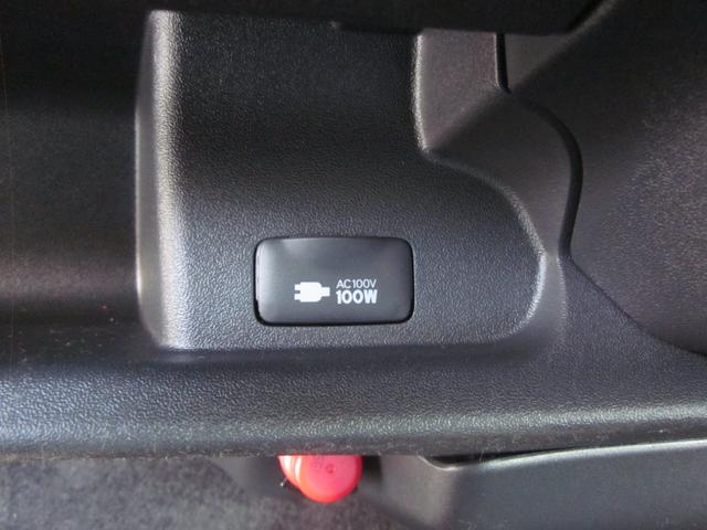 ハイエースワゴン ＧＬ　４ＷＤ　全周囲カメラ　ナビＴＶ　レーンアシスト　衝突被害軽減システム　両側電動スライドドア　オートマチックハイビーム　オートライト　スマートキー　電動格納ミラー　オットマン　ＡＴ　アルミホイール　ＣＤ（20枚目）
