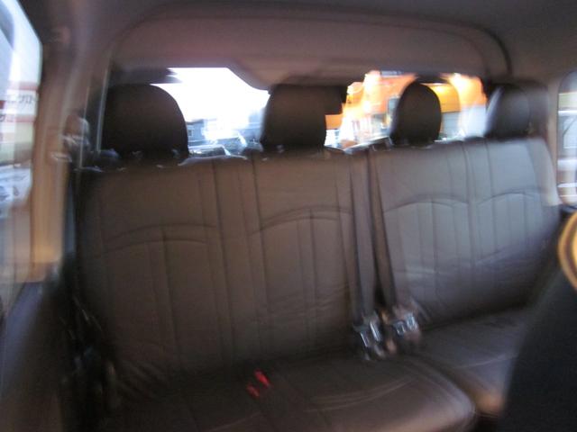 ハイエースワゴン ＧＬ　４ＷＤ　全周囲カメラ　ナビＴＶ　レーンアシスト　衝突被害軽減システム　両側電動スライドドア　オートマチックハイビーム　オートライト　スマートキー　電動格納ミラー　オットマン　ＡＴ　アルミホイール　ＣＤ（34枚目）