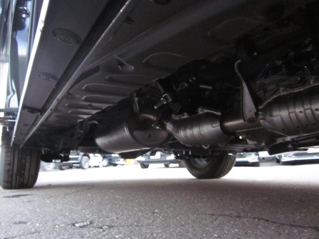 ハイエースワゴン ＧＬ　４ＷＤ　全周囲カメラ　ナビＴＶ　レーンアシスト　衝突被害軽減システム　両側電動スライドドア　オートマチックハイビーム　オートライト　スマートキー　電動格納ミラー　オットマン　ＡＴ　アルミホイール　ＣＤ（36枚目）