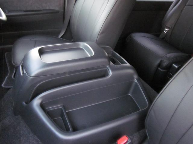 ハイエースワゴン ＧＬ　４ＷＤ　全周囲カメラ　ナビＴＶ　レーンアシスト　衝突被害軽減システム　両側電動スライドドア　オートマチックハイビーム　オートライト　スマートキー　電動格納ミラー　オットマン　ＡＴ　アルミホイール　ＣＤ（45枚目）