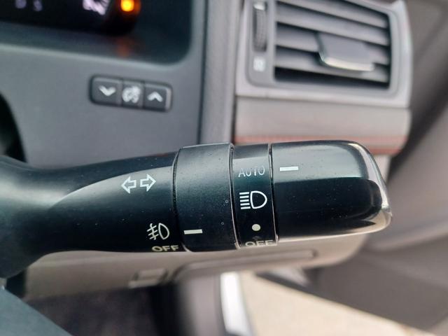 クラウン アスリートi-Four 後期モデル/4WD/HIDヘッド&フォグ/純正ナビ/TV/Bluetooth/バックカメラ/ローダウン/19インチAW/クリアランスソナー/シートヒーターベンチレーション/リアスモーク/シートメモリー(39枚目)