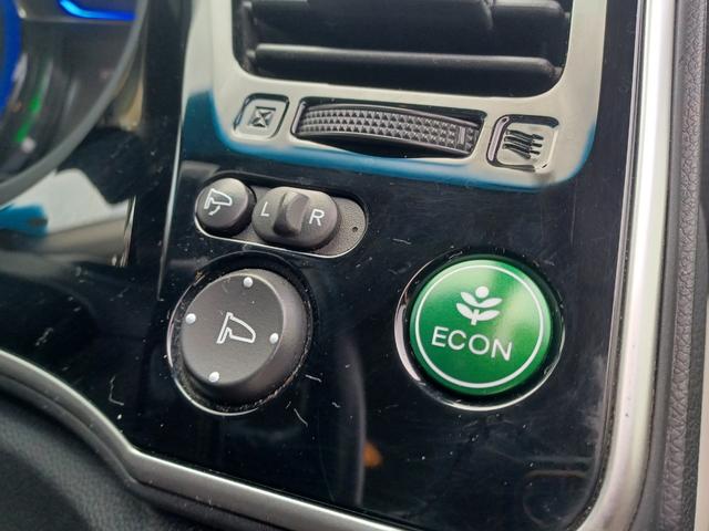 グレイス ハイブリッドＥＸ　４ＷＤ／純正ナビ／ＴＶ／Ｂｌｕｅｔｏｏｔｈ／バックカメラ／衝突被害軽減ブレーキ／ＬＥＤライト／クルーズコントロール／パドルシフト／シートヒーター／サイドエアバッグ／横滑り防止装置／法定点検整備付（22枚目）