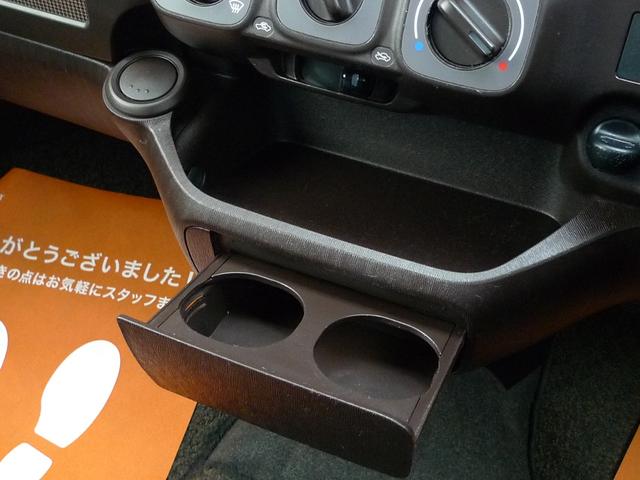 パッソ X クツロギ 純正ナビ/バックカメラ/フルセグTV/ベンチシート/キーフリーシステム/ウインドシールドデアイサー/前後ドライブレコーダー/6:4分割可倒リヤシート/寒冷地仕様(17枚目)