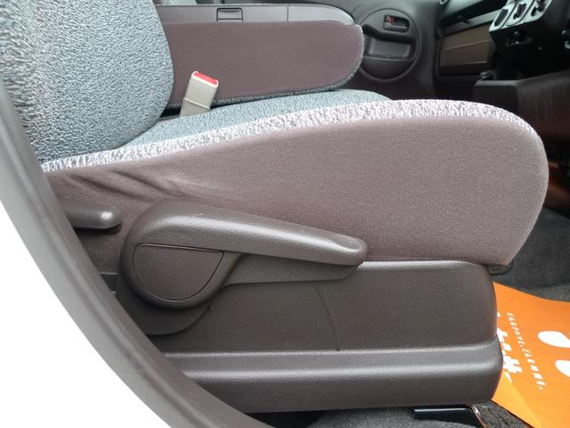 パッソ X クツロギ 純正ナビ/バックカメラ/フルセグTV/ベンチシート/キーフリーシステム/ウインドシールドデアイサー/前後ドライブレコーダー/6:4分割可倒リヤシート/寒冷地仕様(31枚目)