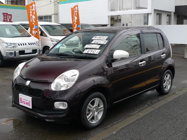 パッソ プラスハナ Gパッケージ パナソニック製ナビ/バックカメラ/フルセグTV/Bluetoothオーディオ/フルオートエアコン/ディスチャージヘッドライト/フォグランプ/ウインドシールドデアイサー/寒冷地仕様(7枚目)