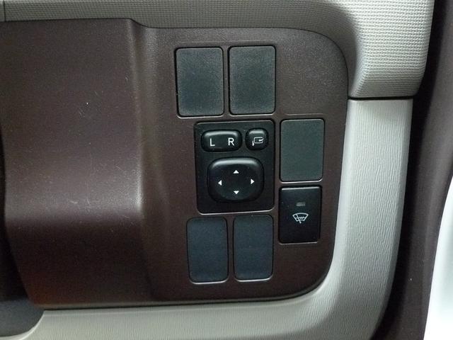 パッソ プラスハナ Gパッケージ パナソニック製ナビ/バックカメラ/フルセグTV/Bluetoothオーディオ/フルオートエアコン/ディスチャージヘッドライト/フォグランプ/ウインドシールドデアイサー/寒冷地仕様(26枚目)