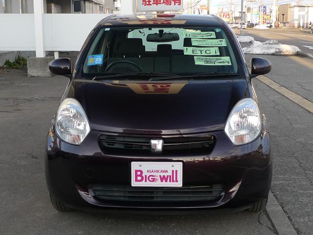 パッソ Ｘ　クツロギ　純正ナビ／ワンセグＴＶ／ベンチシート／キーフリーシステム／フロントウインドデアイサー／エンジンスターター／ＥＴＣ／寒冷地仕様（2枚目）