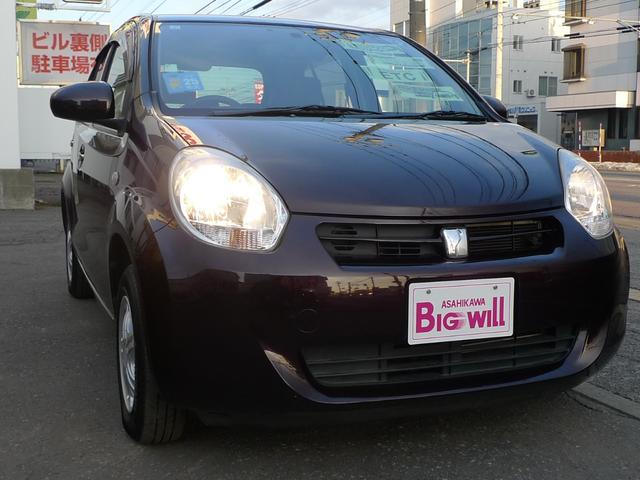 パッソ Ｘ　クツロギ　純正ナビ／ワンセグＴＶ／ベンチシート／キーフリーシステム／フロントウインドデアイサー／エンジンスターター／ＥＴＣ／寒冷地仕様（10枚目）