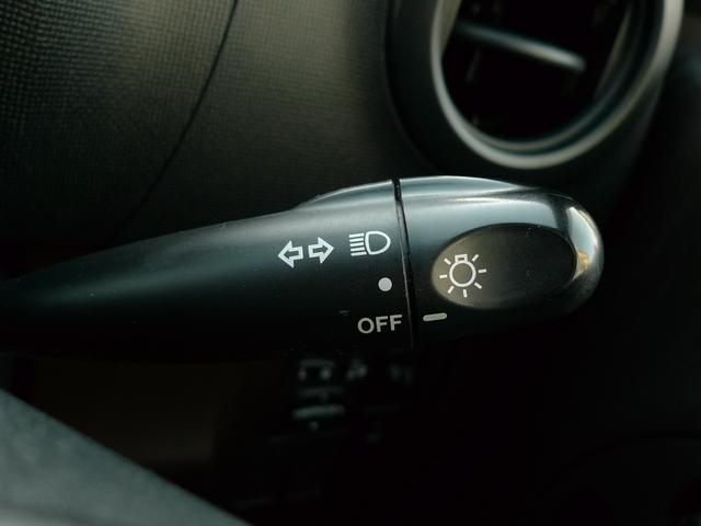 パッソ Ｘ　クツロギ　純正ナビ／ワンセグＴＶ／ベンチシート／キーフリーシステム／フロントウインドデアイサー／エンジンスターター／ＥＴＣ／寒冷地仕様（16枚目）