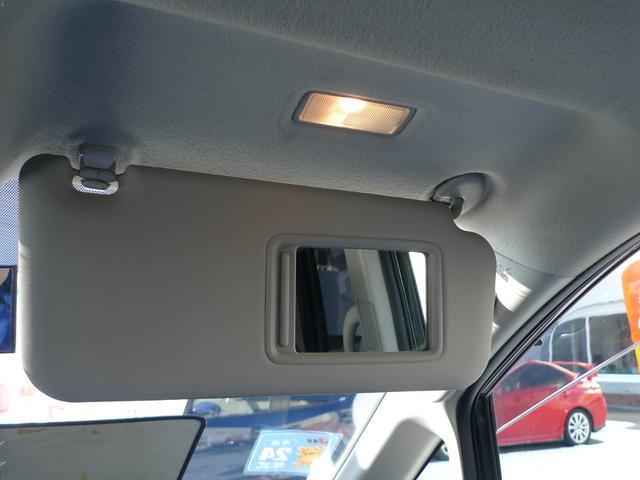 ノア Ｓｉ　レイッシュ　純正ナビ／バックカメラ／スマートキー／後席フリップダウンモニター／ブルーレイプレーヤー／ディスチャージヘッドランプ／１８インチ社外アルミ／寒冷地仕様／ＥＴＣ（29枚目）