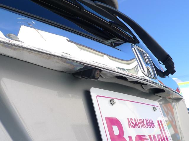 フィットハイブリッド Ｆパッケージ　純正ナビ／バックカメラ／ヒーテッドドアミラー／フロントドア撥水ガラス／熱線入りフロントウインドウ／オートリトラミラー／プラズマクラスター搭載フルオートエアコン（12枚目）