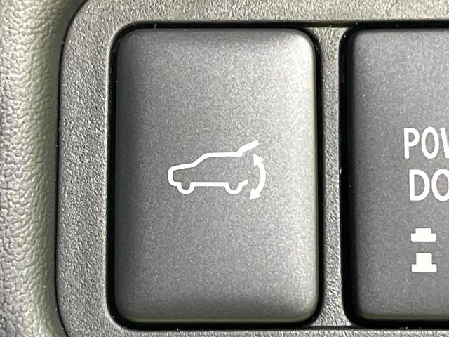 デリカＤ：５ シャモニー　後期　両側電動ドア　衝突被害軽減　ブラインドスポット　レーダークルーズ　オートハイビーム　パワーシート　シートヒーター　ステアリングヒーター　電動リアゲート　ＬＥＤヘッド　オートライト　パドルシフト（68枚目）