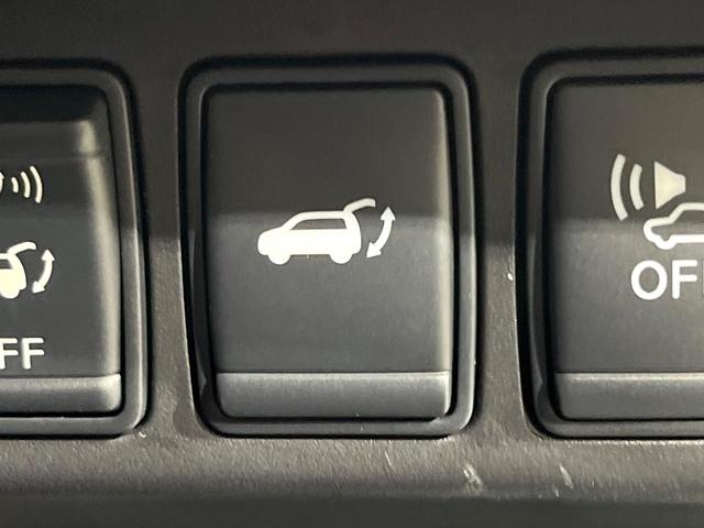 エクストレイル ２０Ｘ　ハイブリッド　エマージェンシーブレーキＰ　純正ナビ　バックカメラ　Ｂｌｕｅｔｏｏｔｈ　フルセグ　衝突被害軽減　コーナーセンサー　電動リアゲート　ＬＥＤヘッド　オートライト　前席シートヒーター　ＥＴＣ　ダウンヒルアシスト　スマートキー（6枚目）