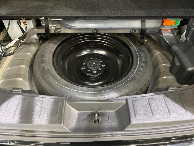エクストレイル ２０Ｘ　ハイブリッド　エマージェンシーブレーキＰ　純正ナビ　バックカメラ　Ｂｌｕｅｔｏｏｔｈ　フルセグ　衝突被害軽減　コーナーセンサー　電動リアゲート　ＬＥＤヘッド　オートライト　前席シートヒーター　ＥＴＣ　ダウンヒルアシスト　スマートキー（35枚目）