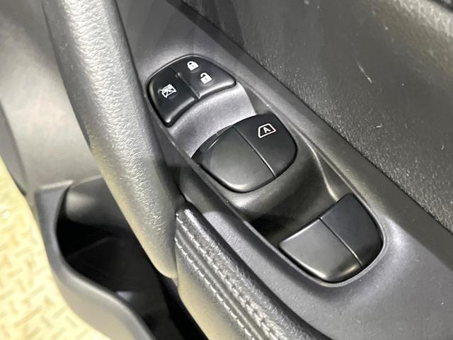 エクストレイル ２０Ｘ　ハイブリッド　エマージェンシーブレーキＰ　純正ナビ　バックカメラ　Ｂｌｕｅｔｏｏｔｈ　フルセグ　衝突被害軽減　コーナーセンサー　電動リアゲート　ＬＥＤヘッド　オートライト　前席シートヒーター　ＥＴＣ　ダウンヒルアシスト　スマートキー（60枚目）